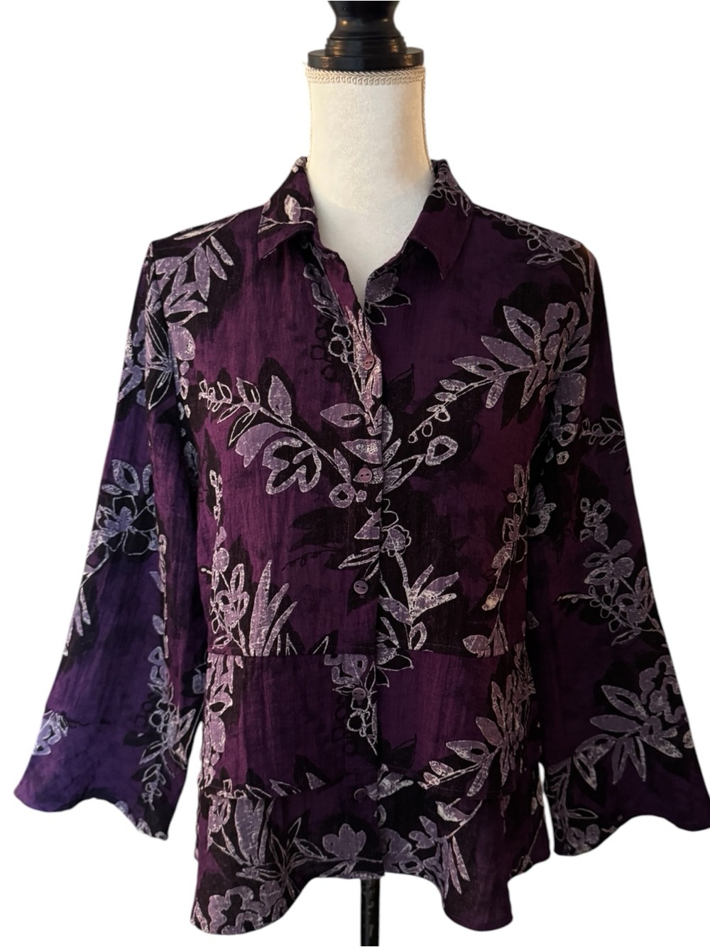 Habitat Flounce Floral Blouse Medium Deep Purple Button Front Ruffle Artsy